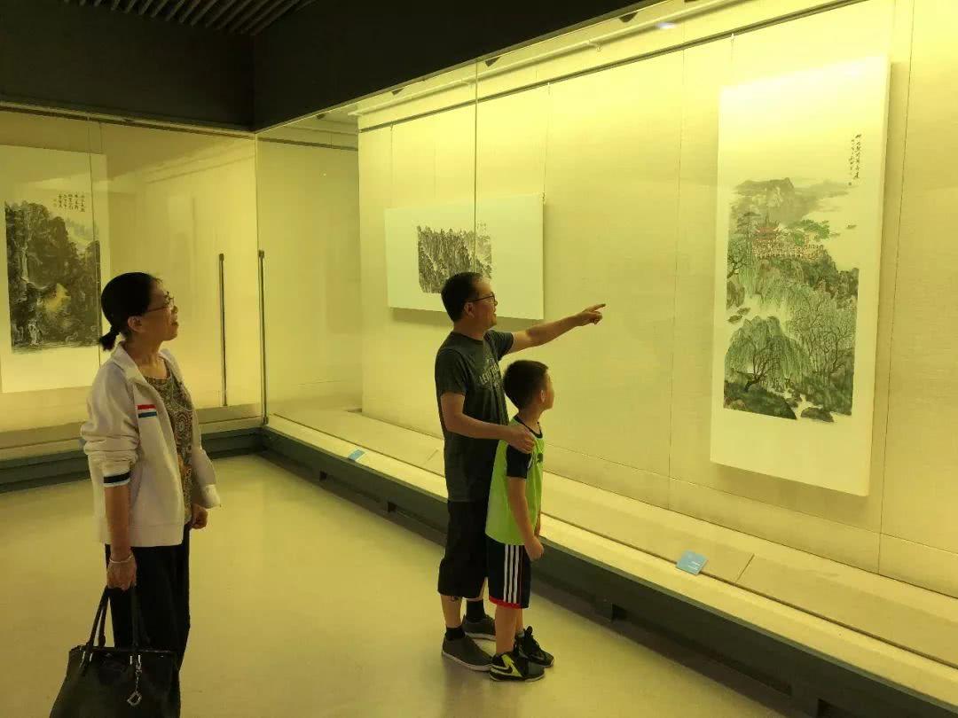题材与体裁，文学艺术的双重构建